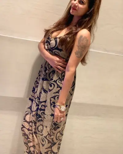 Kesar Bagh Escort